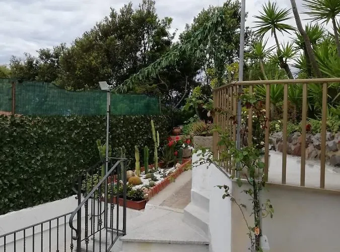 Apartman Attico Bouganville *